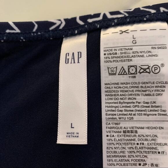 Gap bikini bottom. Size large. Navy blue with whit stars. New with tag. - Picture 8 of 10